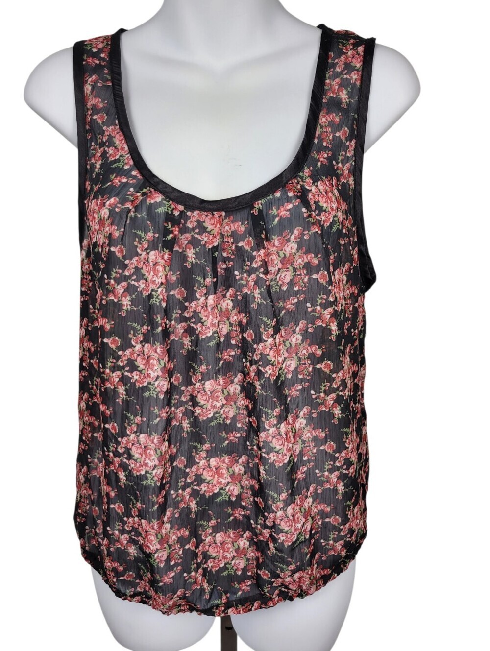 2/$20 Y2K Black & Red Flower Pattern Sheer Tank Top Size: Small